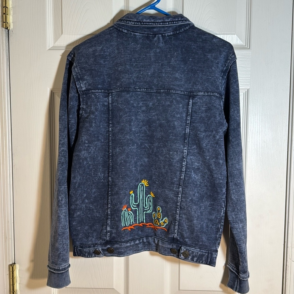 Vintage MV sport soft jean jacket with cactus embroidered on the back size S